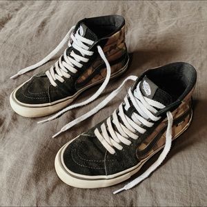 Camo Sk8 Hi Vans